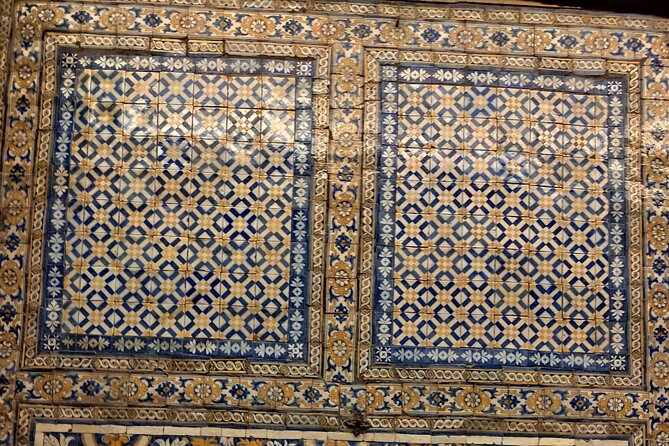 The Portuguese Tiles - Praça Dom Pedro IV: where tiles meet Lisbon’s main stories