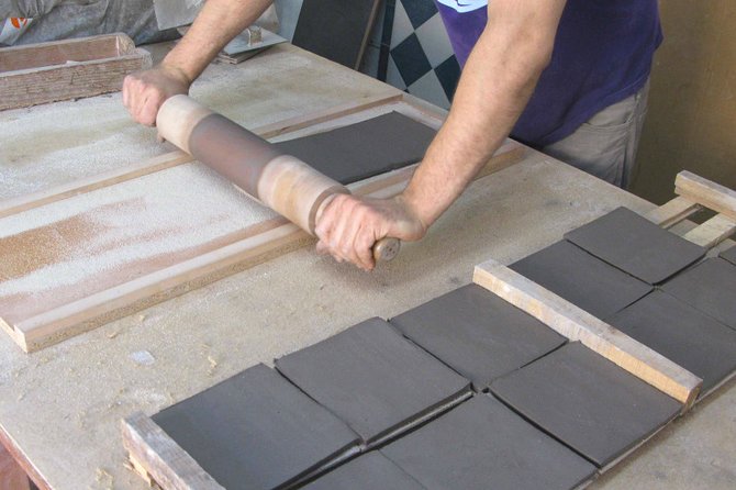 Tiles and Tales: Workshop and National Tile Museum Visit - Who this tile day trip is best for