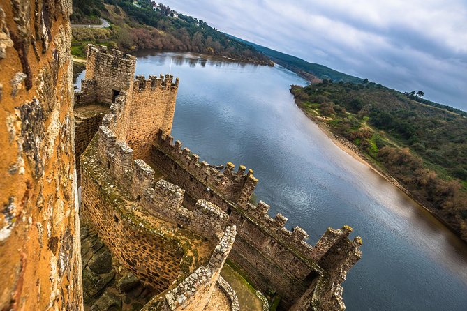 Tomar and Almourol Castle Private Tour from Lisbon - Iglesia de Santa Maria dos Olivais: Where Dom Gualdim Pais Connects to the Templars