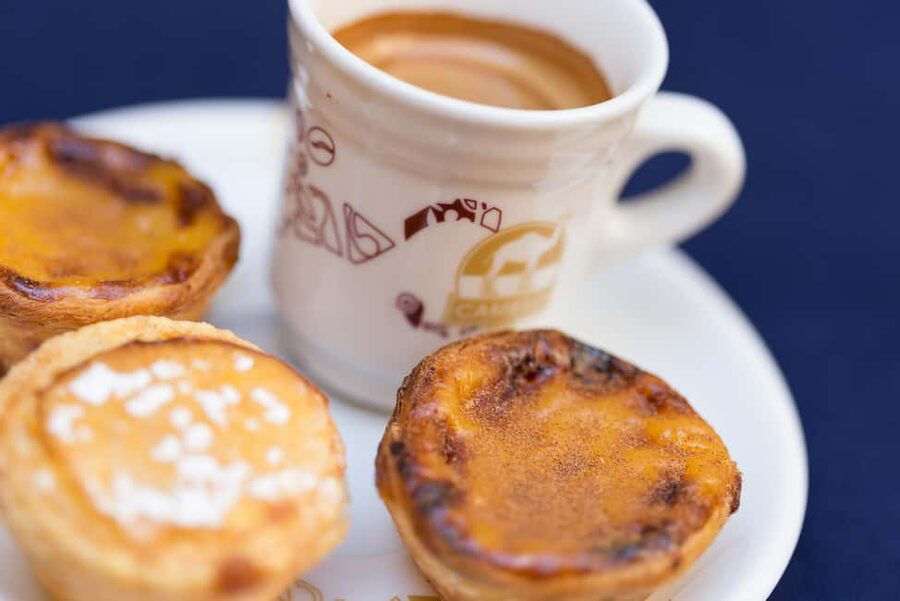 Total Lisbon Experience Walking Tour with Seafood Lunch - Mouraria streets, fado stories, and that pastel de nata moment