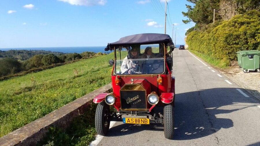 Tour Sintra: Charming tour in a Classic Car - Price: is $45 for a private group value?