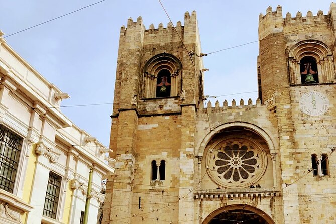 Tour TukTuk 3 hours Lisbon Free Pick-up - Start and finish where you want to be: Rua do Comércio