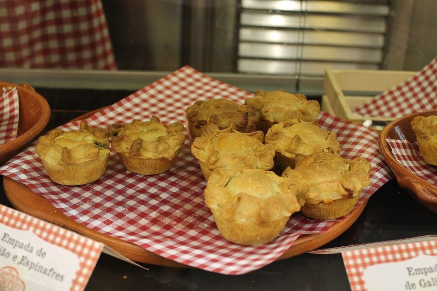 Traditional Lisbon Food Tasting Experience - Price and value for a private group up to 2