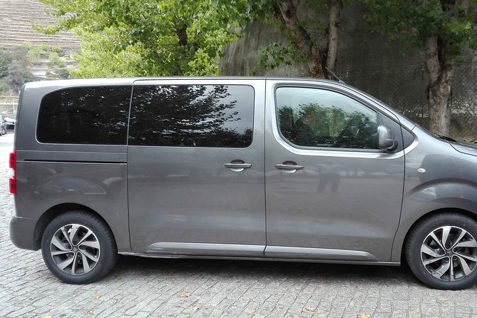 Transfer from Lisbon Airport to Lisbon City Hotels - The Vehicle Sizes That Actually Fit Real Groups