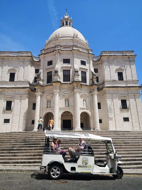 Travel to the Medieval part of Lisbon by Tuk Tuk - Mouraria, Costa do Castelo, and Arco de Jesus: small moments that add texture