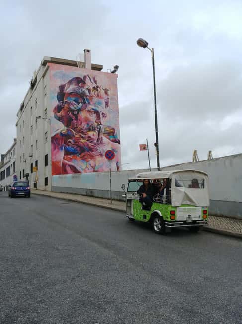 Tuk Tuk Lisbon: Street Art 2-Hour - Why the Tuk Tuk Works for Lisbon Street Art