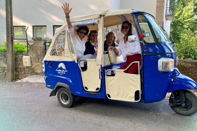 Tuk Tuk Private Tour in Sintra and Coast - Stop 1: Sintra National Palace viewpoints and the 15-minute mindset