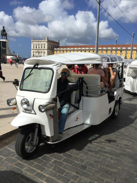 Tuk Tuk Tour historic central Lisbon - How the electric tuk tuk tour really feels in Lisbon