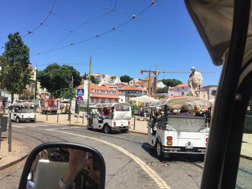 Tuk Tuk Tour historic central Lisbon - Private guide value: when “education” turns into useful tips