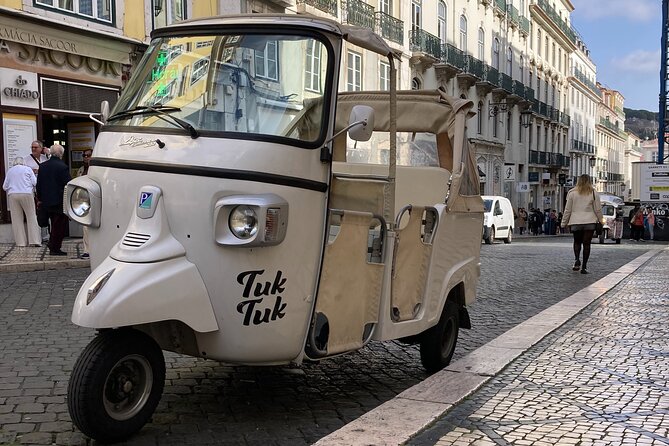 Tuktuk adventure through Lisbon - What is included, what you should budget for