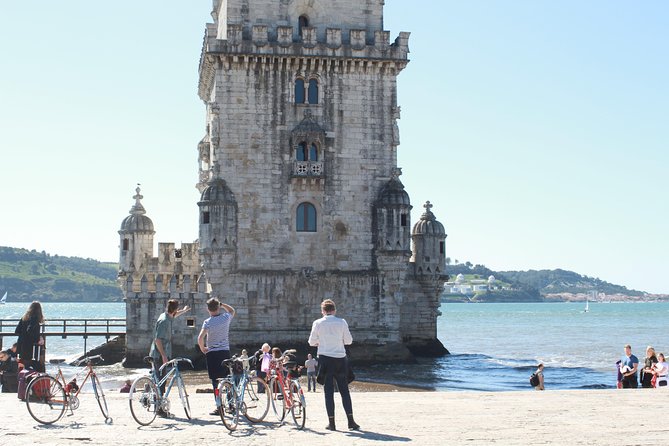 Vintage Bikes Tour - Padrão dos Descobrimentos: a monument that helps you look smarter