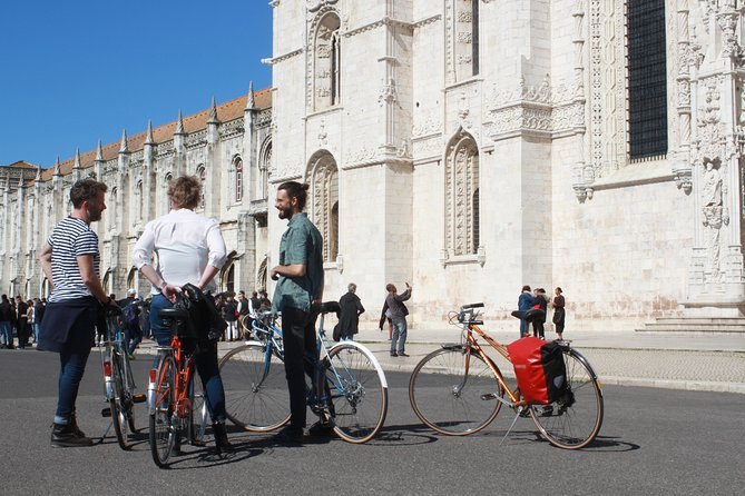 Vintage Bikes Tour - Jerónimos Monastery: Manueline architecture and a church visit