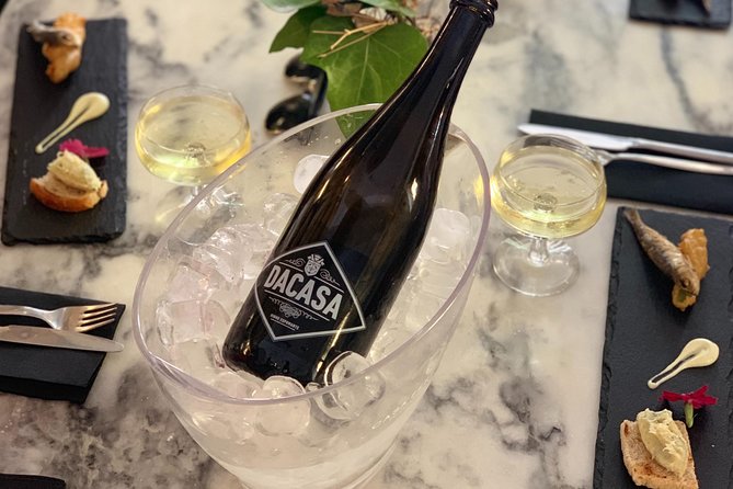 Winner 2025 Undiscovered Lisbon Food & Wine Tour by Eating Europe - São Jorge viewpoints and peixinhos da horta comfort food
